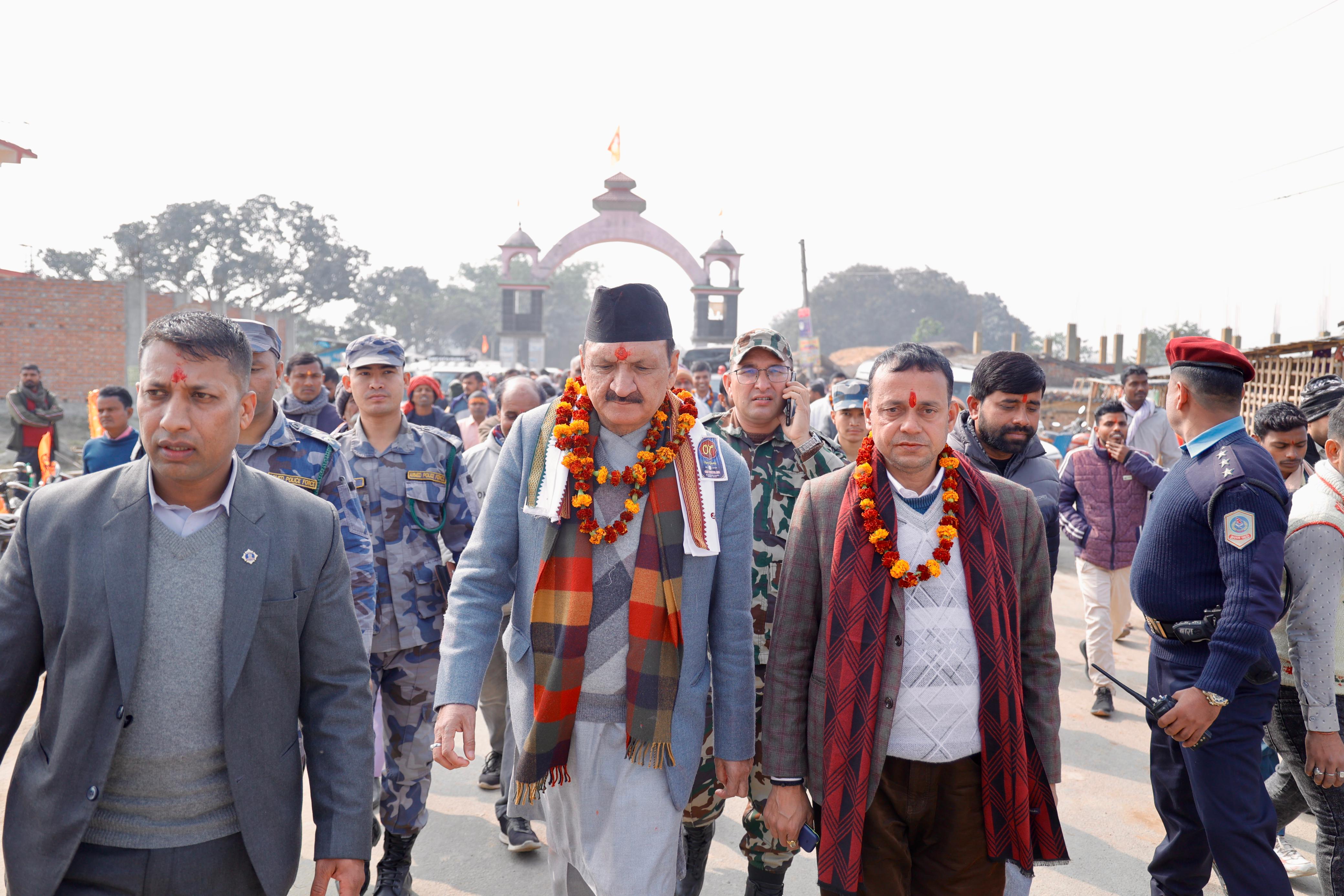 जनतालाई सुविधा दिने र राजश्व बढाउने नै सरकारको लक्ष्य: अर्थमन्त्री डा. महत